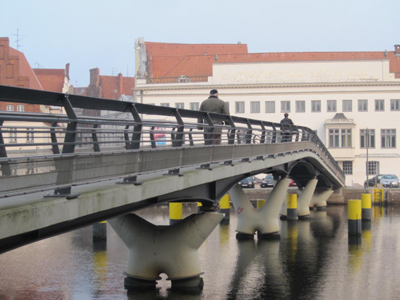 Bauwerk 225 Neubau einer Fußgängerbrücke über die Obertrave, Lübeck
